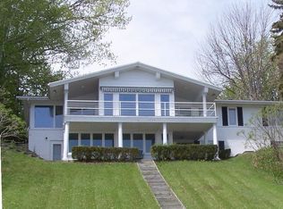 5823 S Lakeshore Rd, Lexington, MI 48450