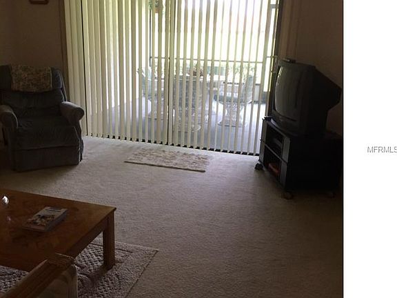 2nd image of 695 Broadmoor Cir #695