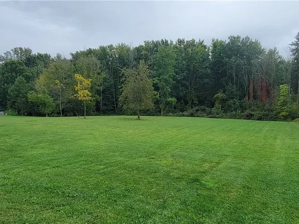 7122 Lyman Rd #66, Bergen, NY 14416