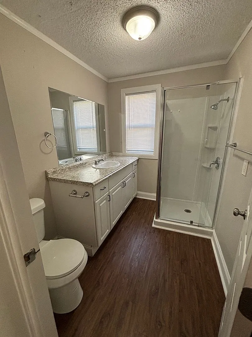 829 W Pershing St — Photo 1