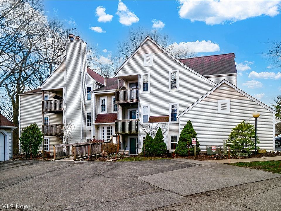 1st image of 1207 W River Rd N APT D3