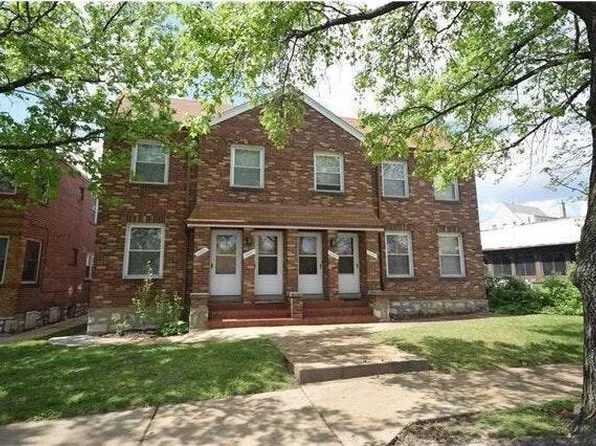 3323 Watson Rd, Saint Louis, MO