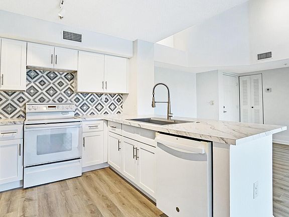 5th image of 7816 Sonoma Springs Cir APT 303