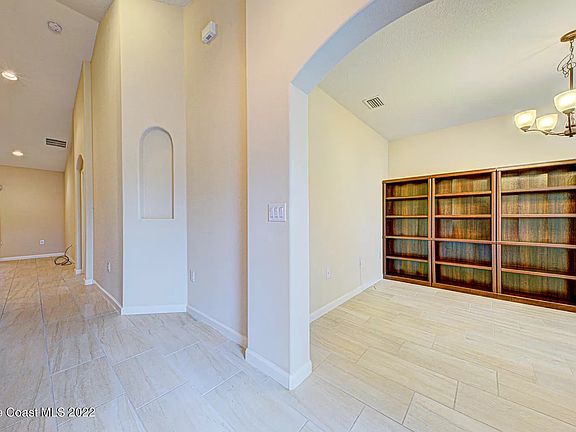 5th image of 1191 Dillard Dr SE