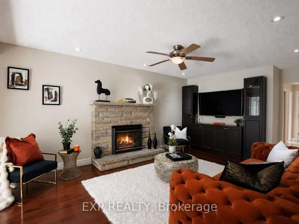74 Henderson Dr, Whitby, ON L1N 7Y8