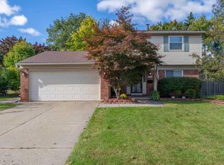 45729 Keding St, Utica, MI