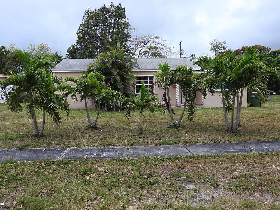1st image of 1340 NE 138th St