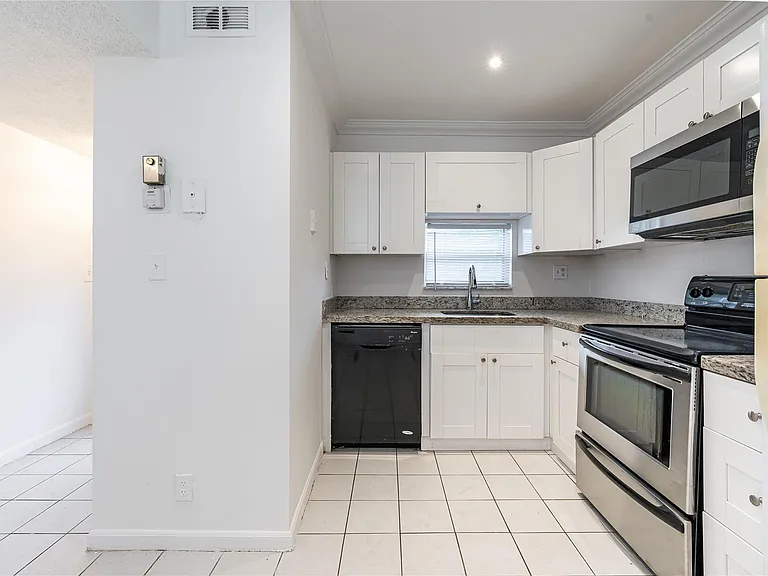 8940 S Hollybrook Blvd #307 — Photo 13