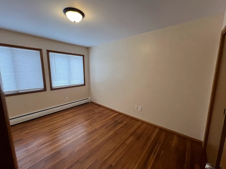 1001 S East St — Photo 15