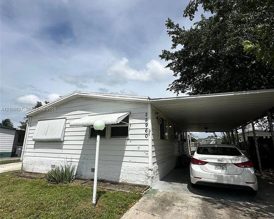 1590 SW 65th Ter #H