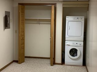 320 Platt St #B, Lansing, IA 52151