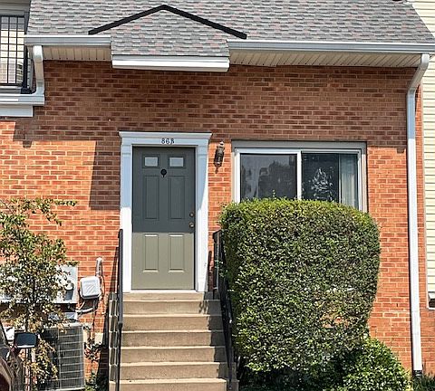 3rd image of 86 N Bedford St #B