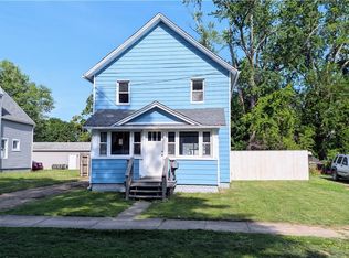 624 Buffalo St, Conneaut, OH 44030