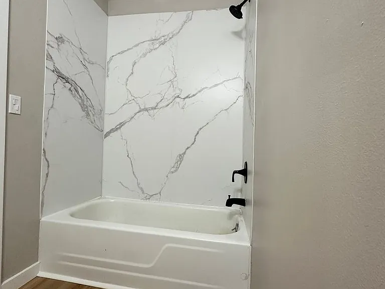 121 Washington St — Photo 12