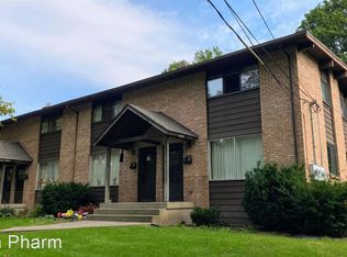 1306 Northfield Dr NE, Grand Rapids, MI 49505