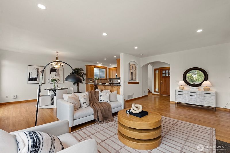 5th image of 16 Florentia Street