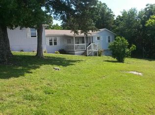 20085 Pinecone Rd, Warsaw, MO 65355