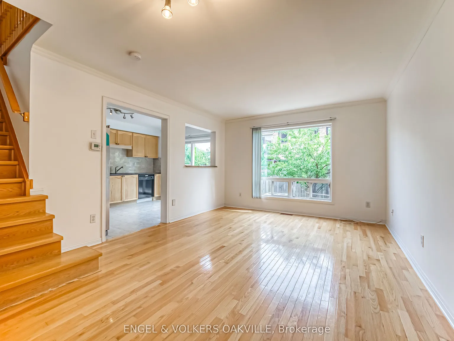 3 bed, $3,050 — Photo 3