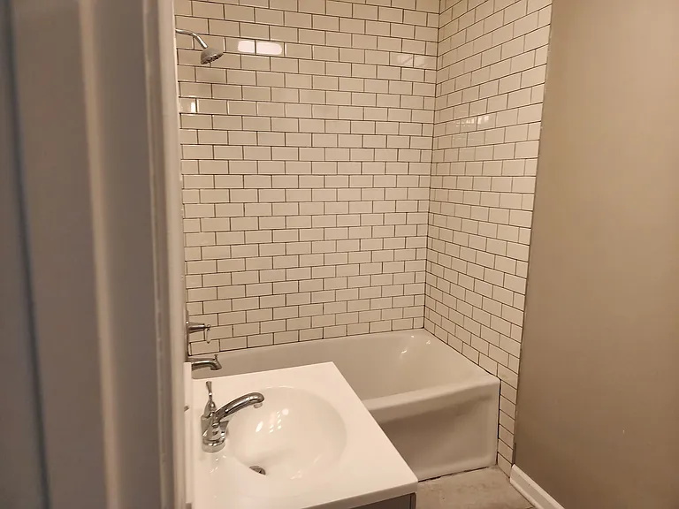 2550 Madison St NE — Photo 13