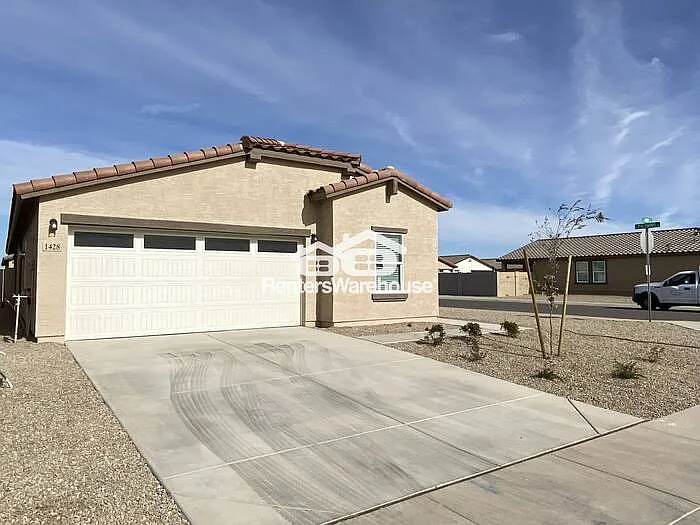 1428 W Hopi Dr — Photo 1