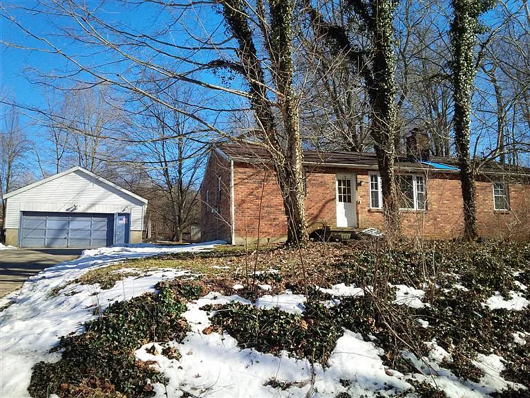 1710 Middleboro Rd photo 1