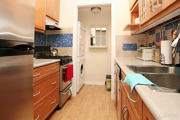 Sold by Anchor Associates | media 5