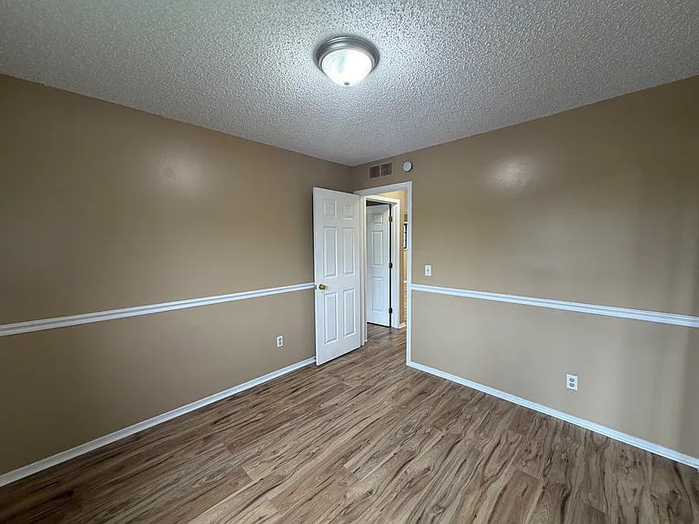 34917 Hamilton Dr #2 — Photo 19