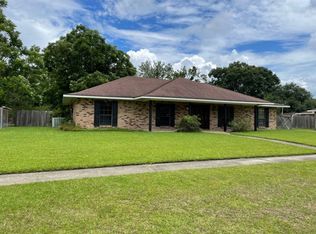 10112 W Brookside Dr, Baton Rouge, LA 70818