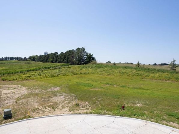 4 Fowlkes 2nd Addition #B, Newman Grove, NE 68758