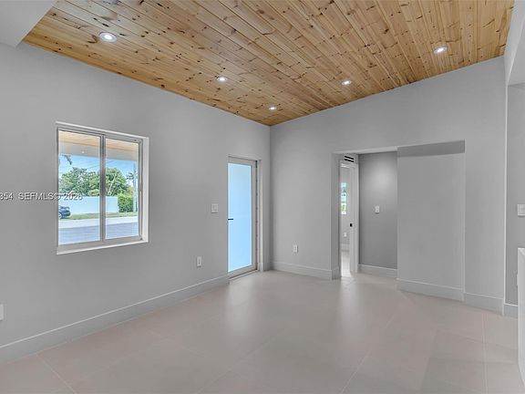 4th image of 30221 SW 173rd Ave