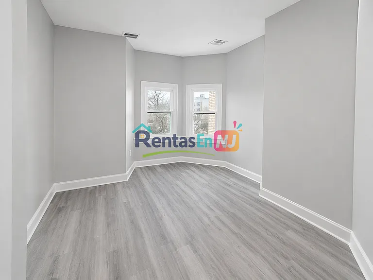 71 W Alpine St #21 — Photo 6