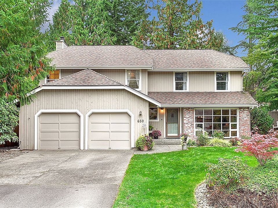1st image of 650 Kalmia Ct NW