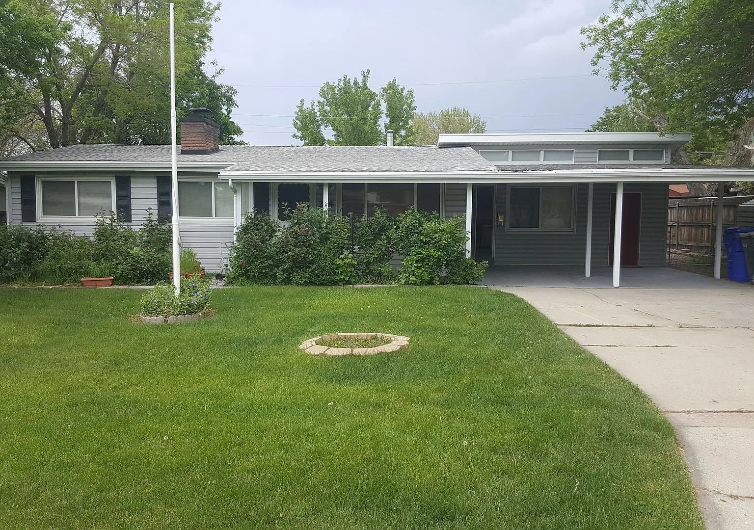 Charming 3-Bedroom Rambler in Bountiful with 2-Car Carport — Photo 1