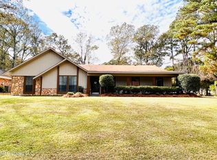 115 Summit Ridge Dr, Brandon, MS 39042