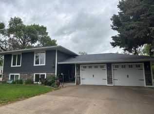 1026 N Poplar Ave, Pierre, SD 57501