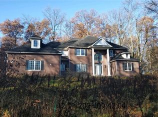 1534 King Rd, Hinckley, OH 44233