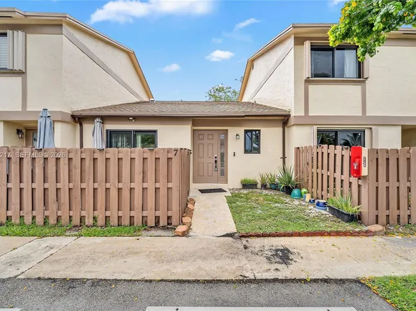 2950 NW 106th Ave APT 7, Fort Lauderdale, FL 33322