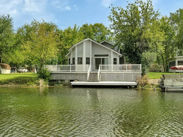 230 Fossil Cove Ln, Wilmington, IL 60481