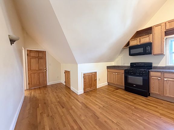 4th image of 30 Hume Ave Floor 3
