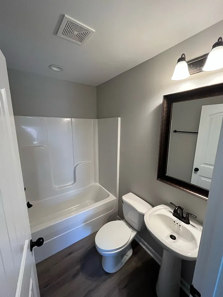 3 bed, 1440 sqft, $1,825 — Photo 4