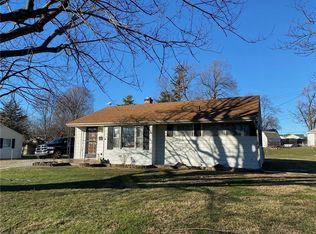 128 Mercator Dr, Greenwood, IN 46143
