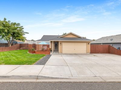 6220 Wrigley Dr, Pasco, WA, 99301