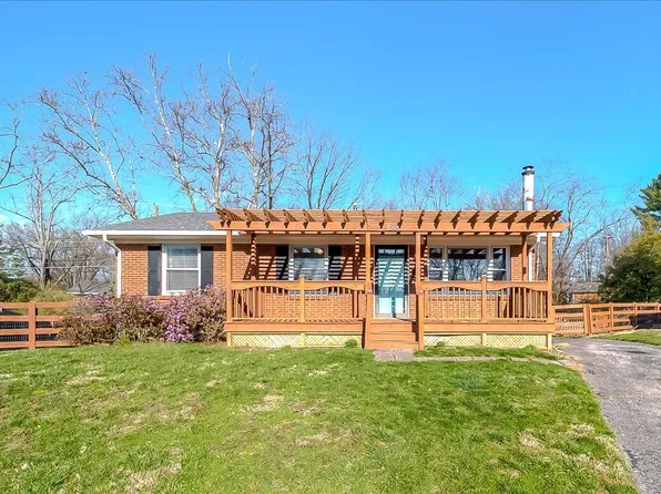 1686 Waycross Cir, Lexington, KY 40505