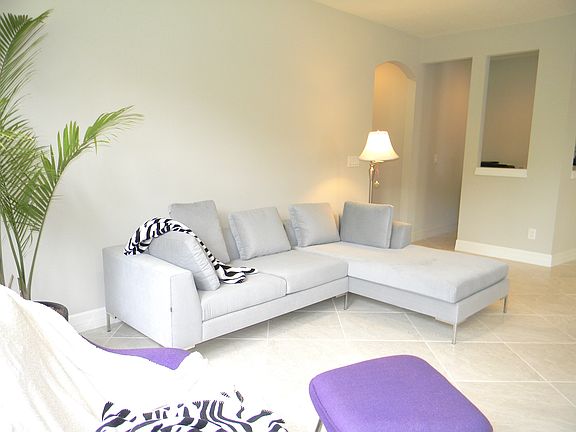 3rd image of 119 Broomsedge Cir