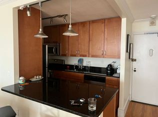3 Hawthorne Pl #12J, Boston, MA 02114