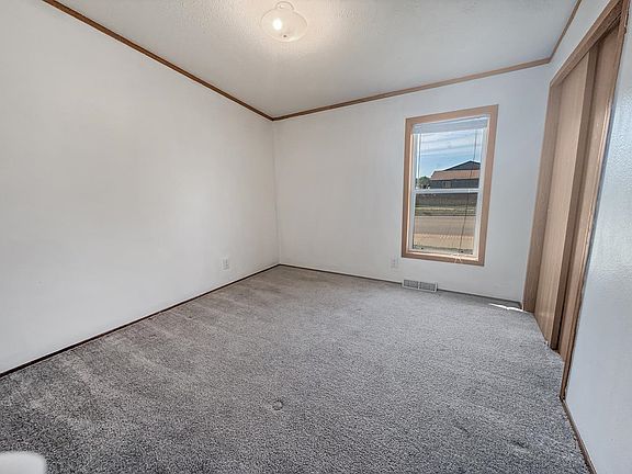5th image of 9 31st Ave SE
