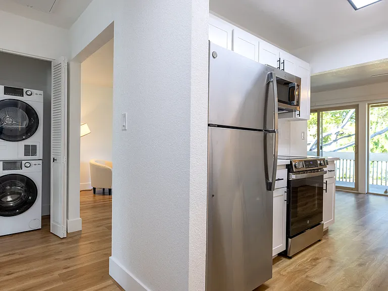 Summerwood Apartments — Photo 15