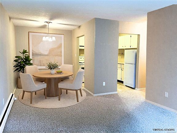 3rd image of 322 Birch St #303