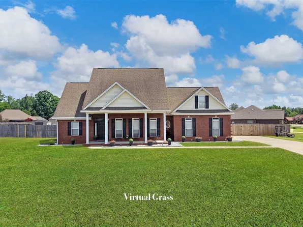 71 Jennifer Ln, Deatsville, AL 36022