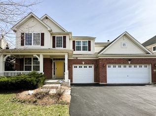 2121 Edgartown Ln, Hoffman Estates, IL 60192